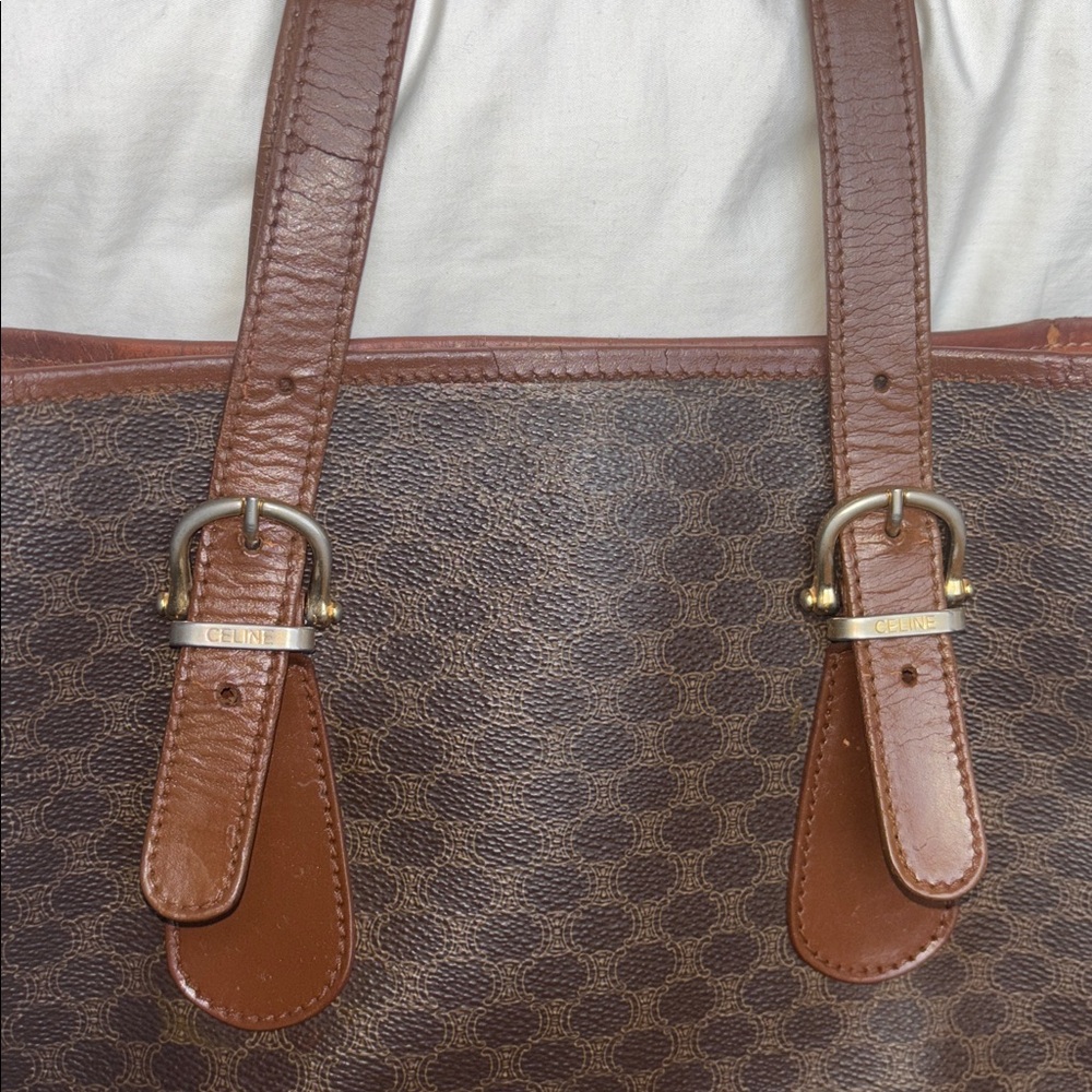 Celine Vintage Macadam Bucket Bag
Leather Brown Gold - Picture 16 of 16